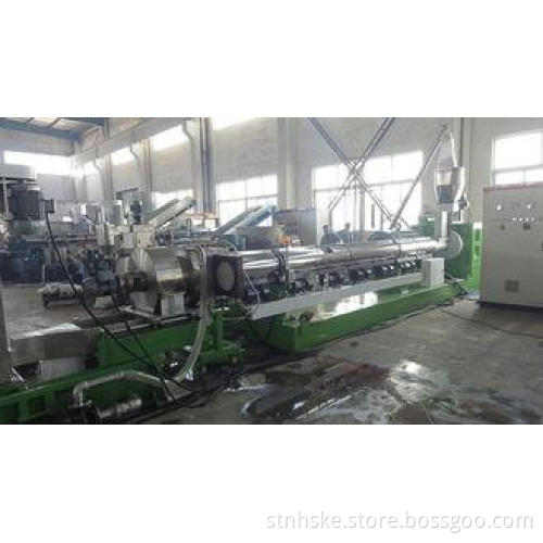 Waste PET plastic bottle recycling machinery / equipment wi